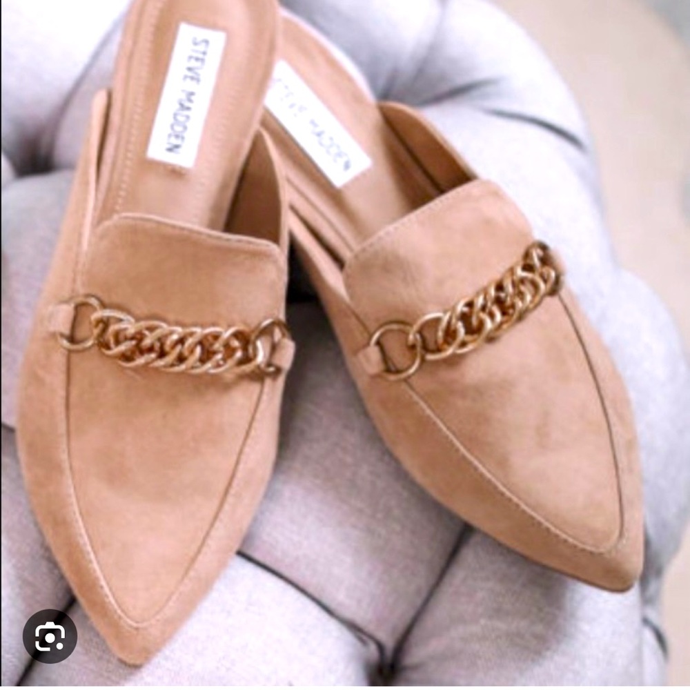 Women's Forever Chain Pointed Toe Mule In Tan Suede 8.5